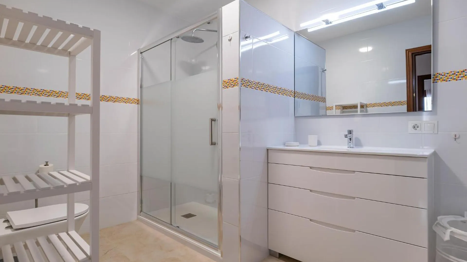 Lovely Home In Benalmadena With Kitchen 0*,